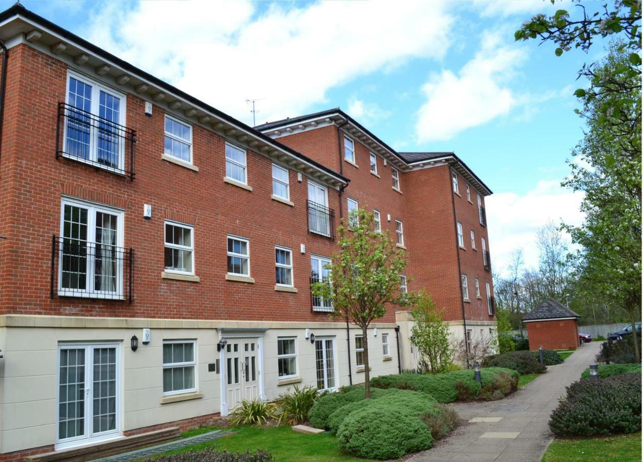 2 Bed 2 Bath At Jago Crt In Newbury - Free Allocated Parking Exterior photo